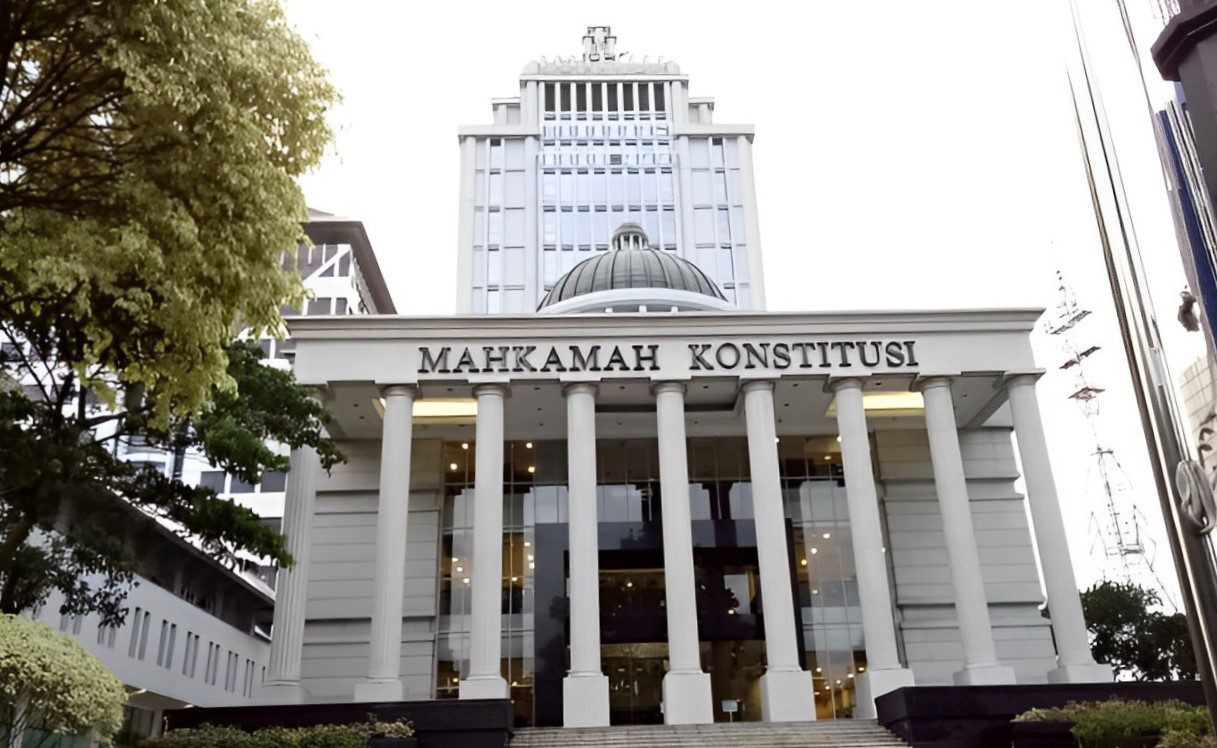 Mahkamah Konstitusi (MK)