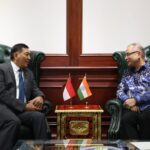 Menteri Pertahanan (Menhan) RI, Sjafrie Sjamsoeddin bersama Duta Besar India untuk Indonesia, H.E. Mr. Sandeep Chakravorty