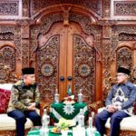 Kepala BNPT, Komjen. Pol. Eddy Hartono bersama Ketua Umum PP Muhammadiyah, Prof. Haedar Nashir
