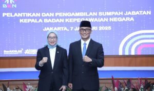 Menteri PANRB Rini Widyantini usai melantik Zudan Arif Fakrulloh sebagai Kepala BKN