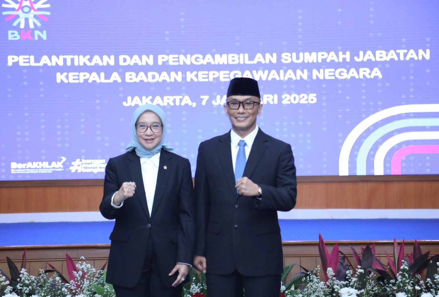 Menteri PANRB Rini Widyantini usai melantik Zudan Arif Fakrulloh sebagai Kepala BKN