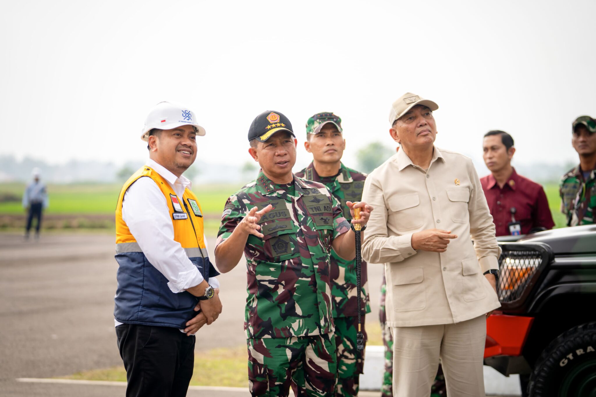 Panglima TNI, Jenderal TNI Agus Subiyanto bersama Menteri Pertahanan, RI Sjafrie Sjamsoeddin