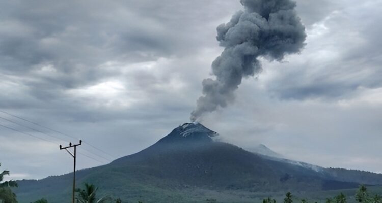 Gunung Lewotobi