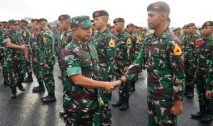 Panglima TNI, Jenderal TNI Agus Subiyanto, menyambut kedatangan Kontingen Patriot Indonesia