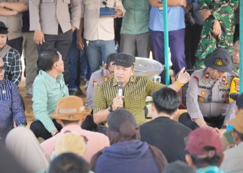 Bupati Morowali Iksan memediasi konflik lahan petani dan PT Vale di Desa Bahomote