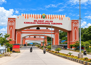 Gerbang Wisata Toronipa Sulawesi Tenggara