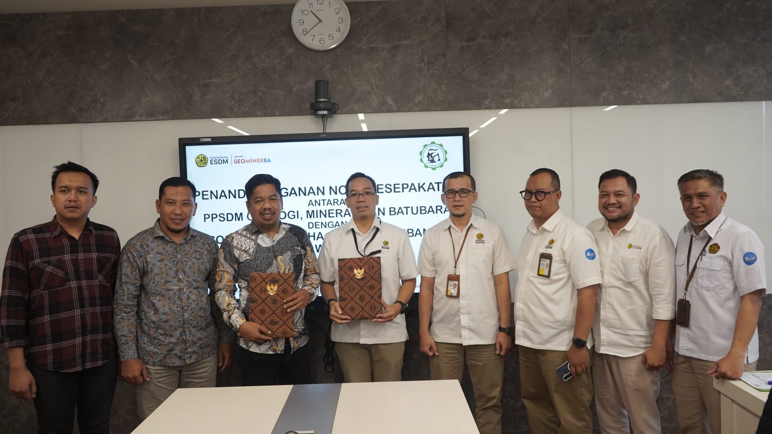 Penandatanganan kerja sama Asosiasi IUJP Konawe Utara dengan PPSDM Geominerba