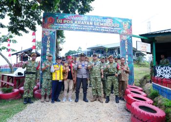 Wakil Panglima TNI sekaligus Kepala Badan Nasional Pengelola Perbatasan dan Daerah Terpencil (BNPPDT), Jenderal TNI Maruli Simanjuntak, saat meninjau Pos Pengamanan Perbatasan (Pamtas) Krayan Lembudud dan jalan perbatasan Indonesia-Malaysia di Krayan, Kabupaten Nunukan, Kalimantan Utara, Jumat (23/10/2026)