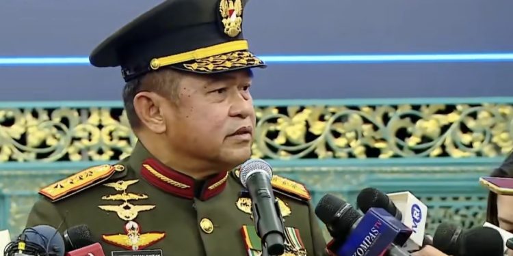 Jenderal TNI Maruli Simanjuntak dilantik oleh Presiden Prabowo Subianto sebagai Wakil Panglima (Wapang) TNI sekaligus merangkap Kepala Badan Nasional Pengelola Perbatasan dan Daerah Terpencil (BNPP).