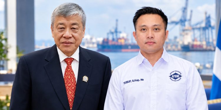Ketua DPC APBMI Kabupaten Morowali, Yusuf bersama Ketua Umum DPP APBMI, Capt H Juswandi Kristanto