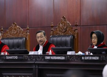Ketua MK, Suhartoyo saat membacakan putusan sidang