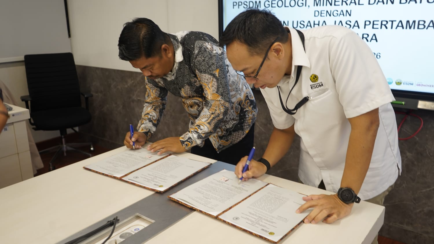 Penandatanganan kerja sama Asosiasi IUJP Konawe Utara dengan PPSDM Geominerba