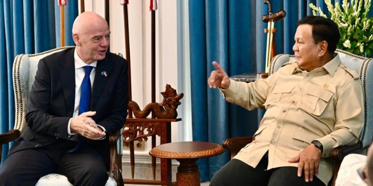 Presiden Prabowo Subianto menerima Presiden Federasi Sepak Bola Internasional (FIFA), Gianni Infantino